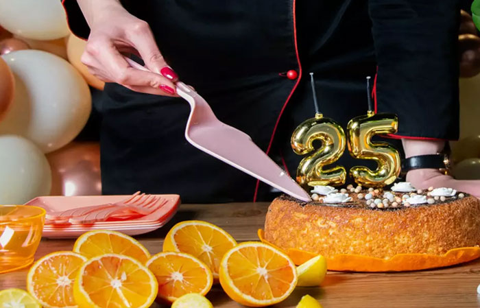 چرا استفاده از ظروف یکبار مصرف کاغذی در جشن تولد بهترین انتخاب است؟