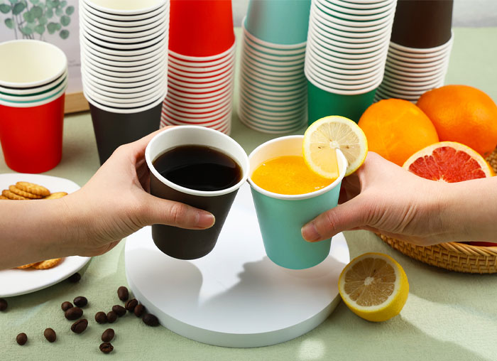 کاربرد لیوان کاغذی در زندگی روزمره و خانه